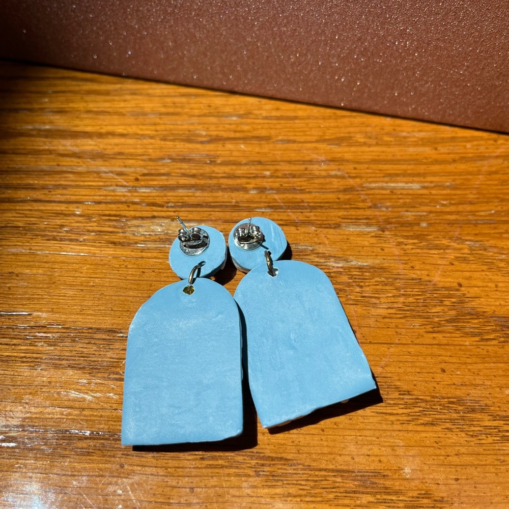 Clay daisy earrings - Picture 3 of 3